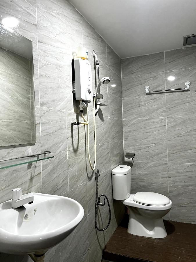 Homestay 55 Johor Bahru Bagian luar foto